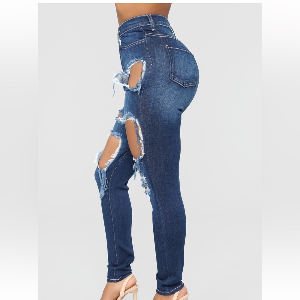Jeans - Picture 2 of 3